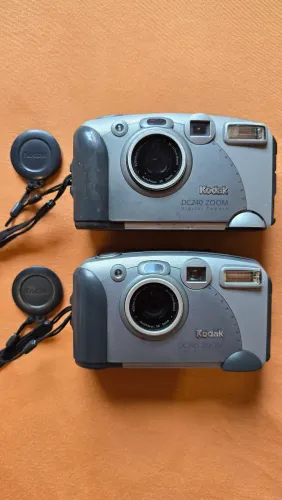2 Câmeras Kodak DC240 Zoom Antigas