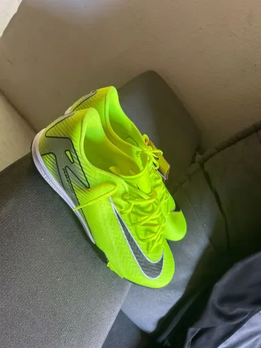 VENDO: Society Nike Zoom Mercurial Vapor 16 Academy