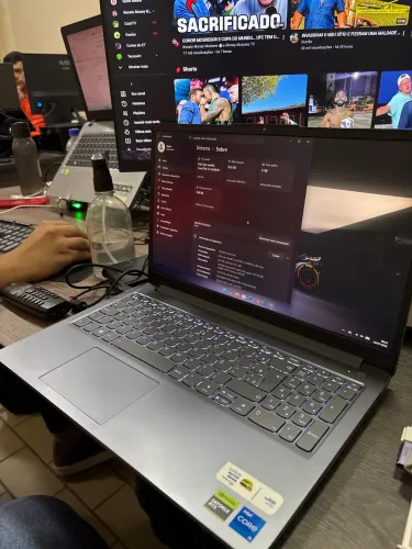 Notebook lenovo loq e
