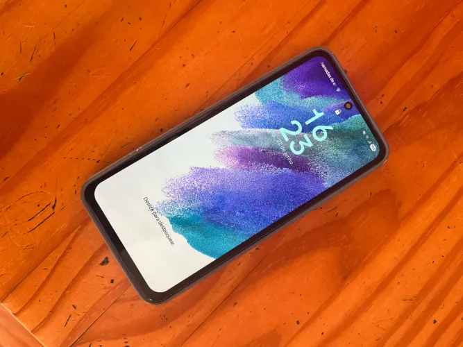 Galaxy S21 Fe - 128gb 6RAM