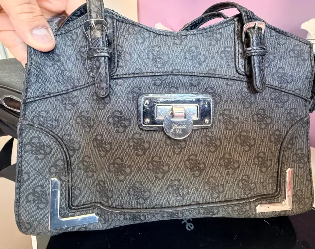 Bolsa de ombro Guess