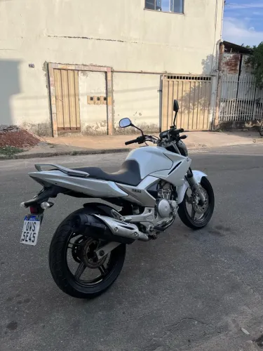 Fazer 250