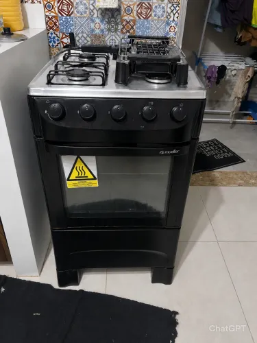 Fogão Preto 4 Bocas + Churrasqueira Elétrica 