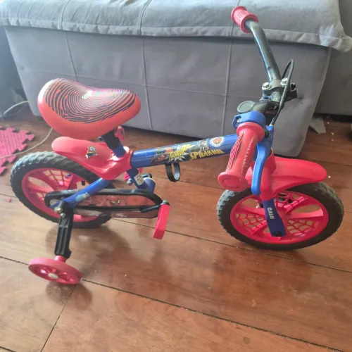Bicicleta aro 12 - Homem Aranha