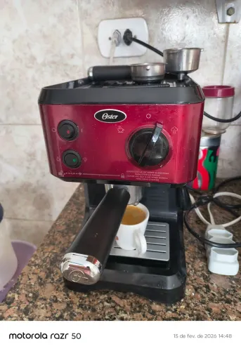 Máquina de café expresso Oster