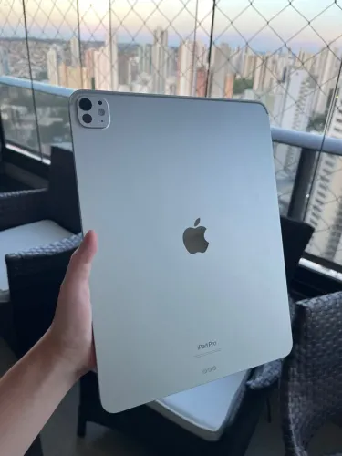 iPad Pro M4 13" 256GB + Apple Pencil Pro - Ótimo estado na Caixa