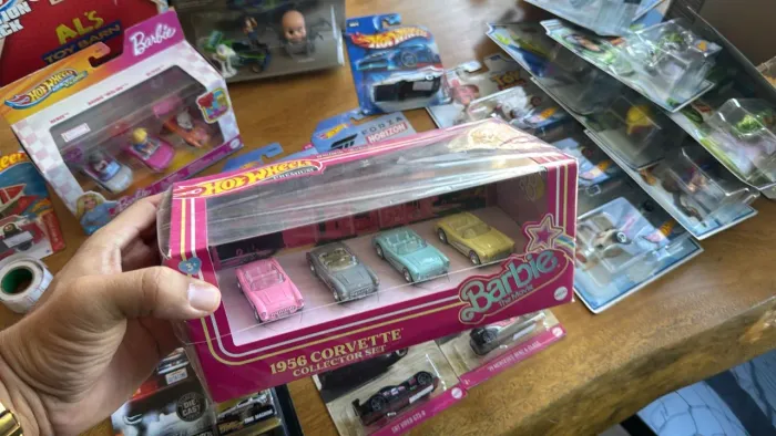 Barbie e toy story hot wheels