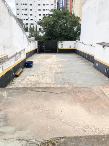 Terreno Comercial à Venda em Vila Prudente - Oportunidade Única de Investimento!