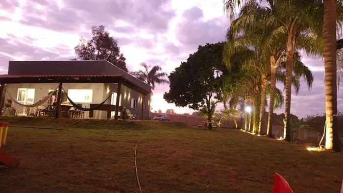 Chacara com 5000 m2 no Residencial Mil Passaros | É aqui na Imobiliária Rosa e Rangel