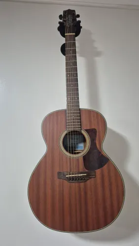 Violão takamine