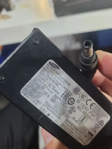 FONTE 19V 3,16A NOTEBOOK SAMSUNG PINO AGULHA carregador