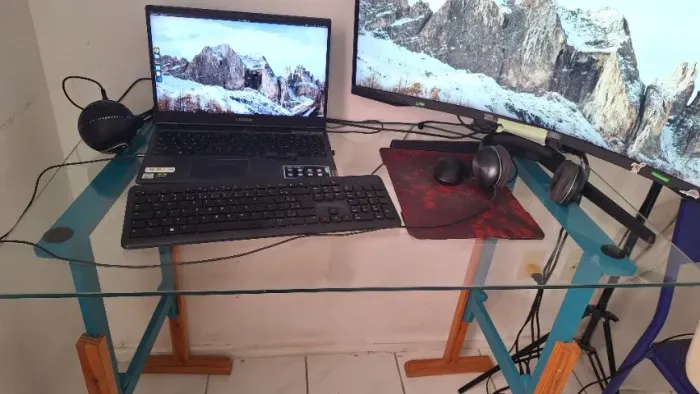 Mesa de trabalho/estudos