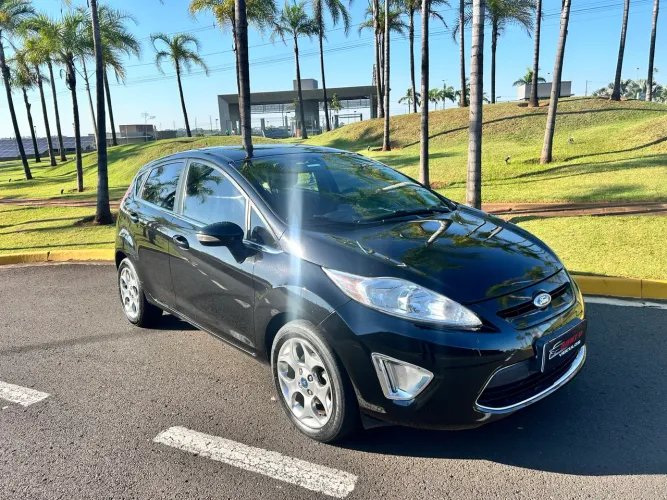 Ford Fiesta SE 1.6 16V Flex 5P 2012