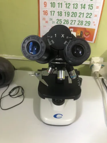 Microscópio Biológico Binocular laboratório