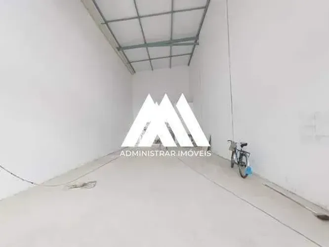 Alugo loja em Itaúna com excelente localização!