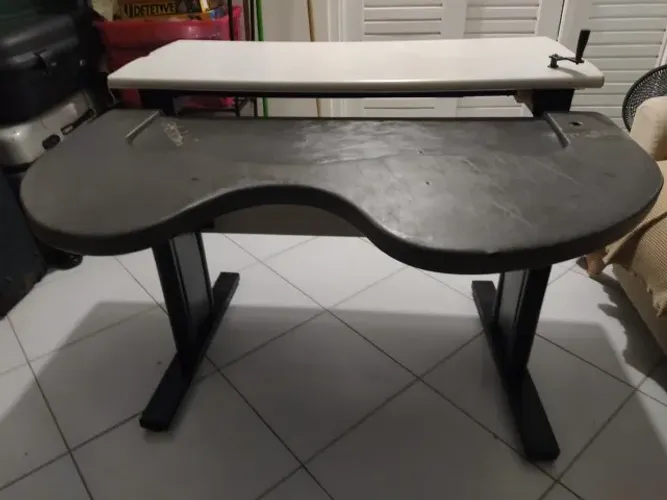 Mesa ergonômica computador Com tampo duplo e ajuste de Altura De 70cm A 110cm, desmontàvel
