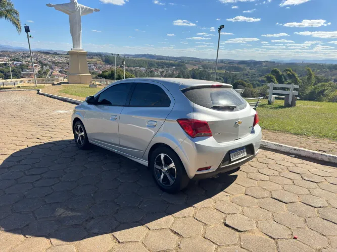 Chevrolet Onix Hatch LTZ 1.4 8V Flex Mec. 4P 2019