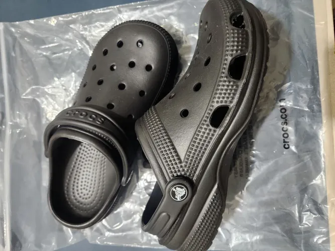 Sandália Crocs 37
