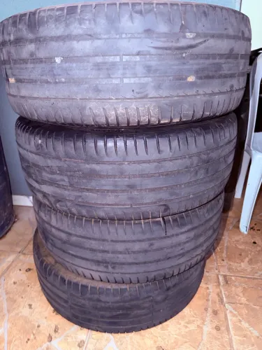 Kit 4 pneus 225/55 r 18