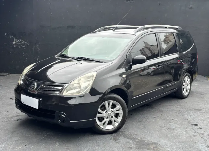 Nissan Livina Grand S 1.8 16V Flex Fuel Mec. 2013