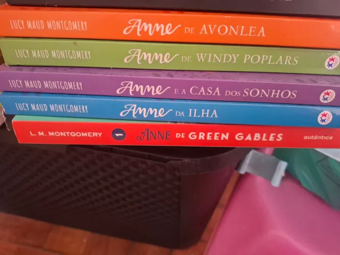 5 livros Anne
