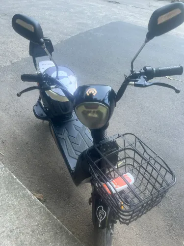 Vendo scooter elétrica 