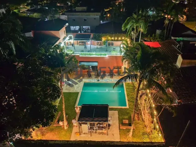 Casa moderna com 6 suítes e lazer no Balneário Praia de Pernambuco, Guarujá, SP