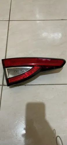 Lanterna traseira - Mala Fiat Argo