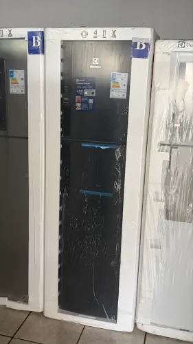 GELADEIRA 400 LITROS BLACK PIANO FOSS FREE