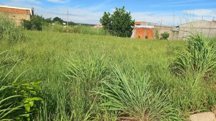 Terreno a Venda em Várzea Grande