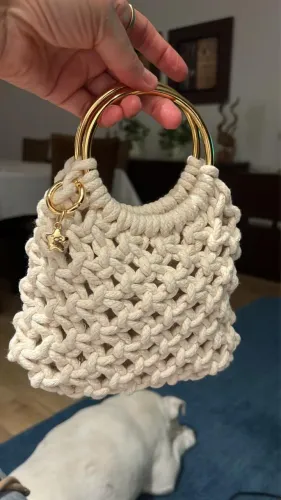 Bolsa cordão de algodão e alças em metais dourados