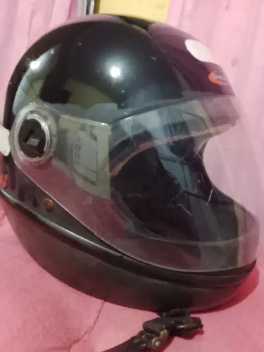 Capacete em ótimo estado