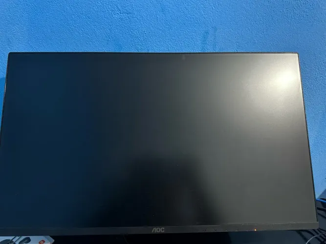 Monitor AOC G50 144hz menos de 5 meses de uso