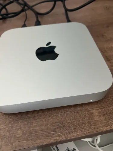 Mac Mini M2 - 16GB 256 SSD - Estado de novo.
