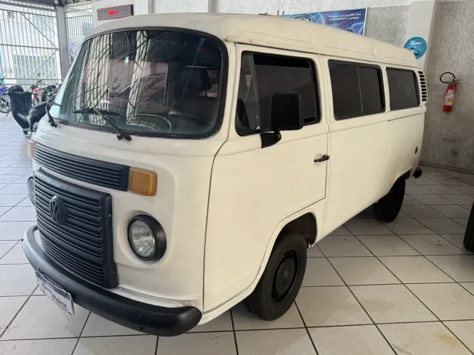 Volkswagen Kombi Standard 1.4 MI Total Flex 8V 2013