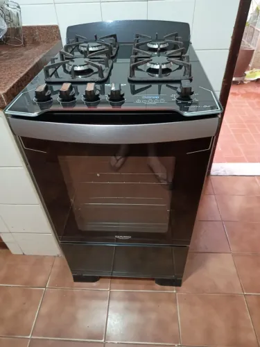 Fogão Dako Diplomata com grill, adaptado para gás GN.