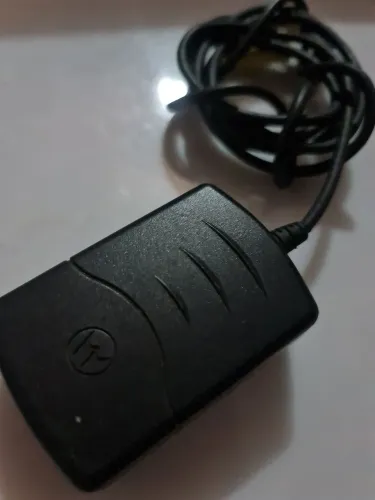 Carregador Motorola antigo