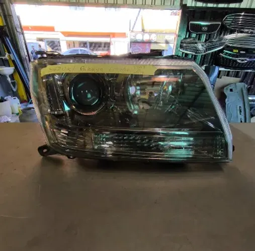 Farol Suzuki grand Vitara 2009 a 2016