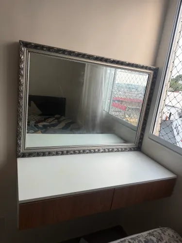 Vendo espelho com moldura 300