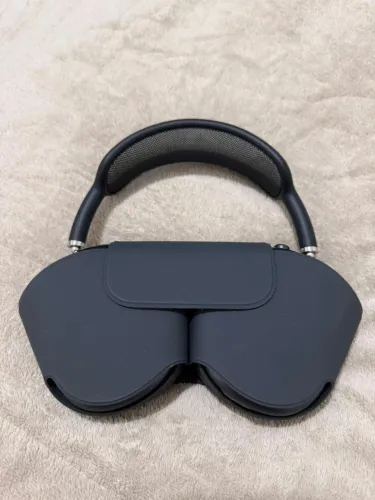 AirPods Apple