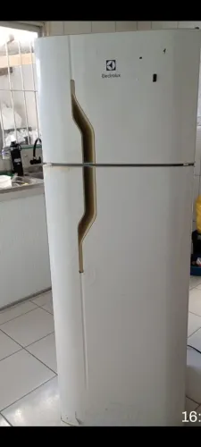 Geladeira ótimo estado 850,00