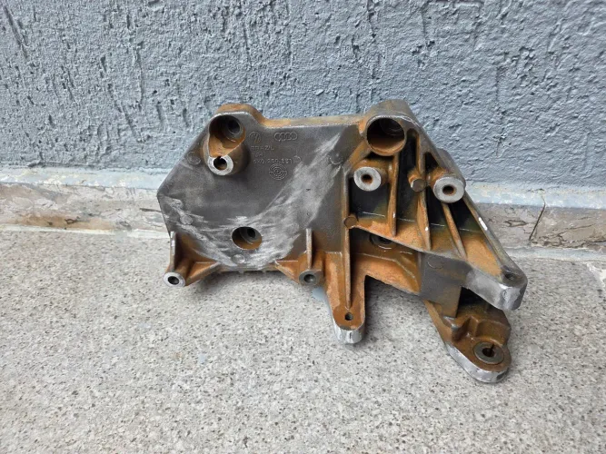 Suporte Compressor Ar Condicionado VW Motor AP - Original 5X0260881