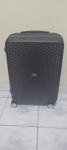 Mala viagem semi nova