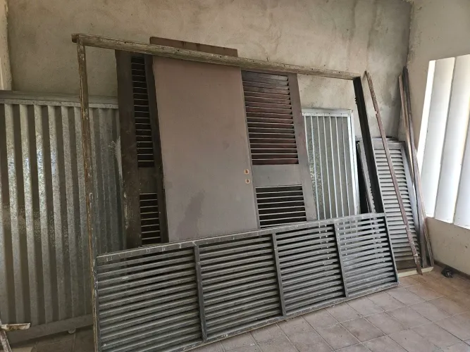 Porta/Painel de madeira de lei