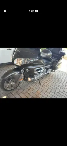 ? Honda Gold Wing GL1800 - 2010 ?