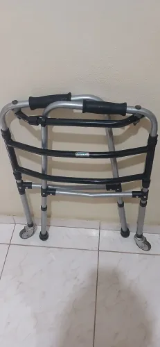 Andador ( Dipelé )