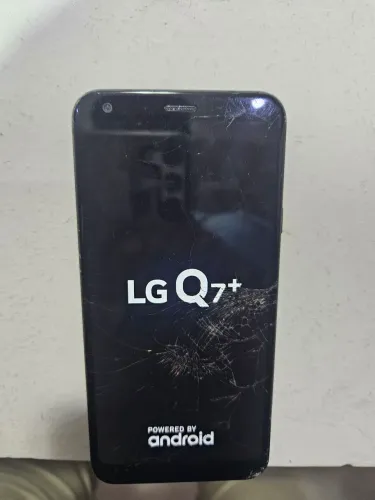 LG Q7+ celular quebra galho