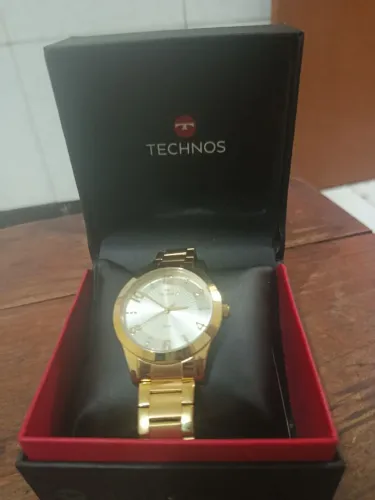 Vendo esse relógio usado apenas duas vezes