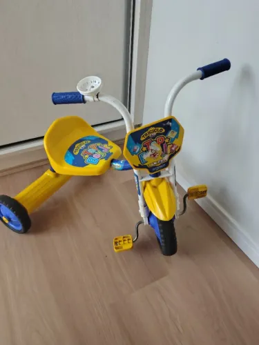 Triciclo infantil 