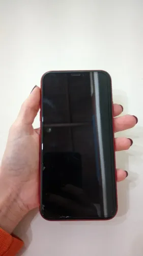 iPhone 11 64gb+ Carregador original. Excelente estado de conservação!